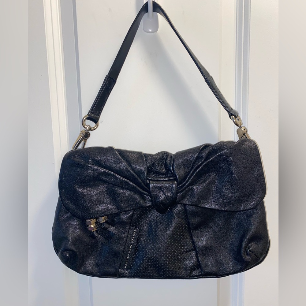 ✨Marc by Marc Jacobs “Bow Wow Wow” Linda convertible Shoulder/Clutch✨ - Picture 3 of 16